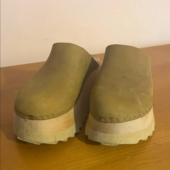 Bryr  Clogs Chonk in Kelp - Picture 6 of 14